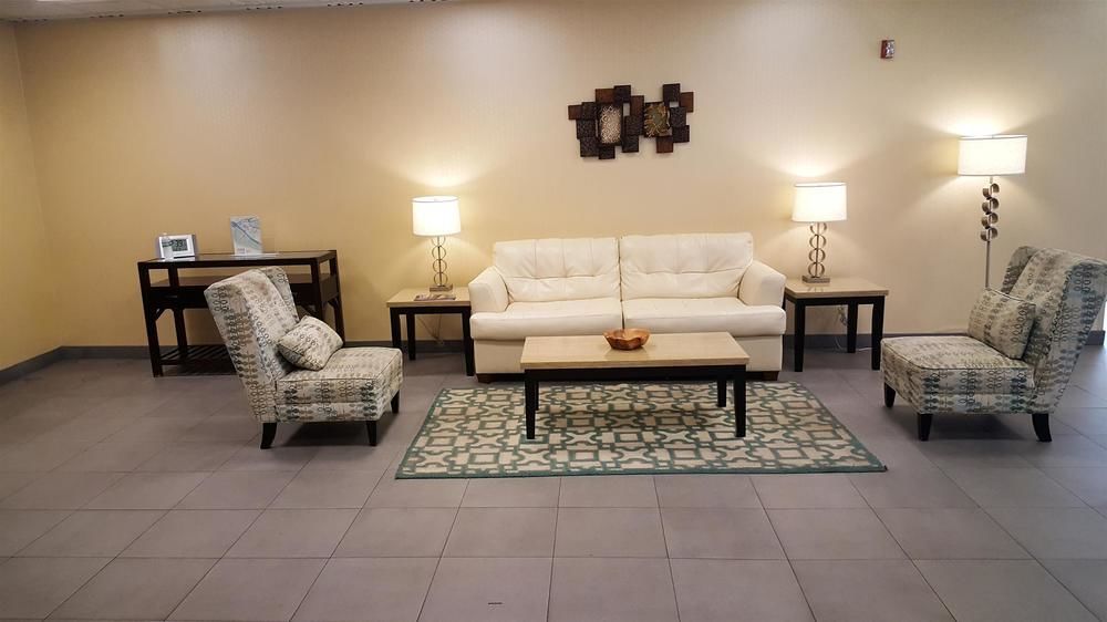 Quality Inn & Suites Charleston - Civic Center Екстер'єр фото