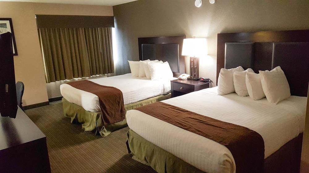 Quality Inn & Suites Charleston - Civic Center Екстер'єр фото