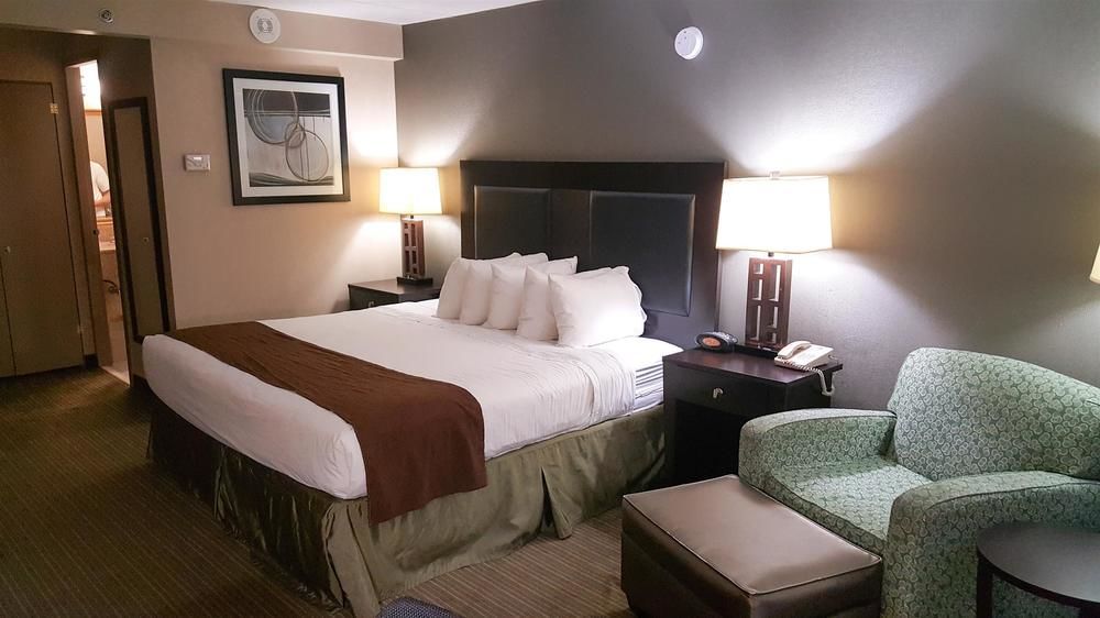 Quality Inn & Suites Charleston - Civic Center Екстер'єр фото